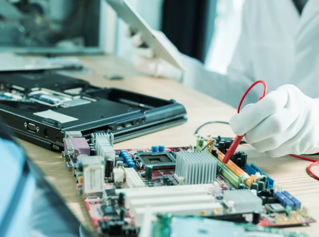 Contrat de maintenance informatique à Louveciennes